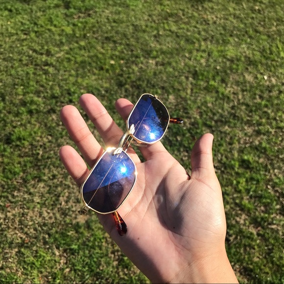 Vintage sunglasses - Picture 2 of 2